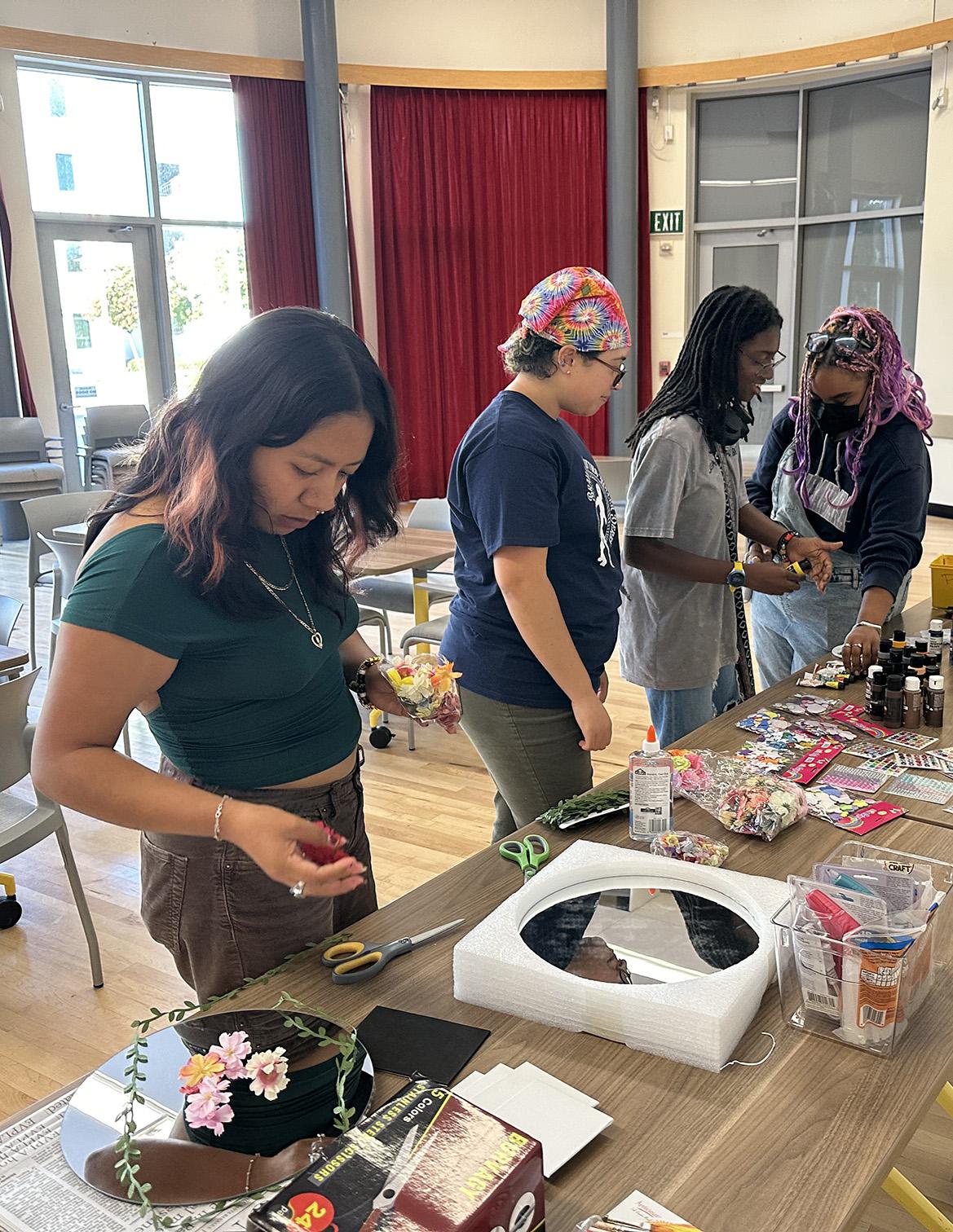 Students building their own mirrors